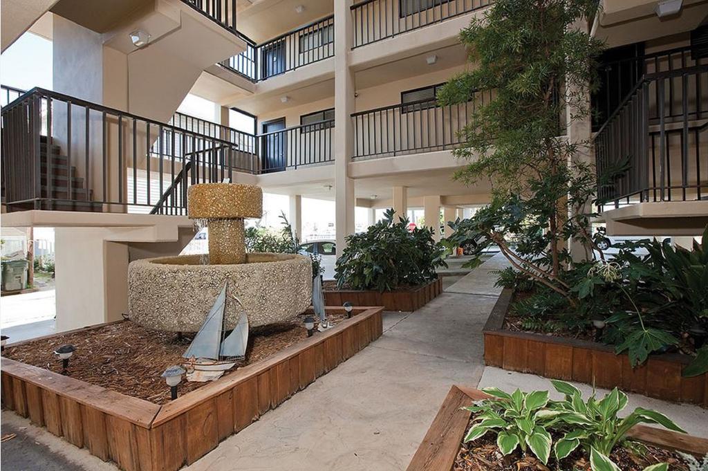 Summer Sands Suites Wrightsville Beach Exterior photo