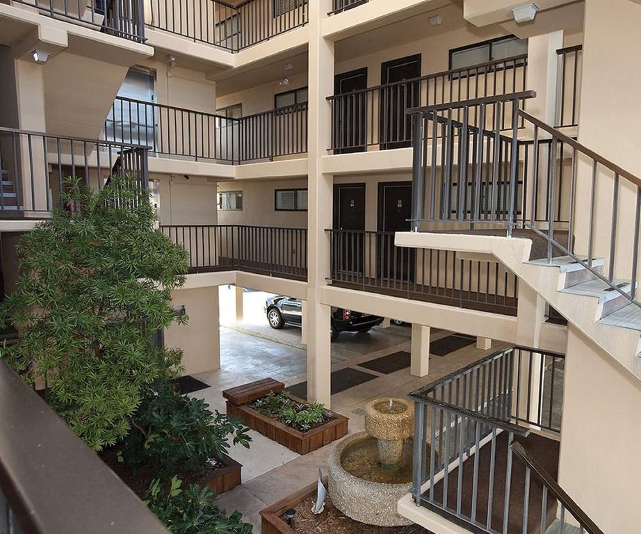 Summer Sands Suites Wrightsville Beach Exterior photo